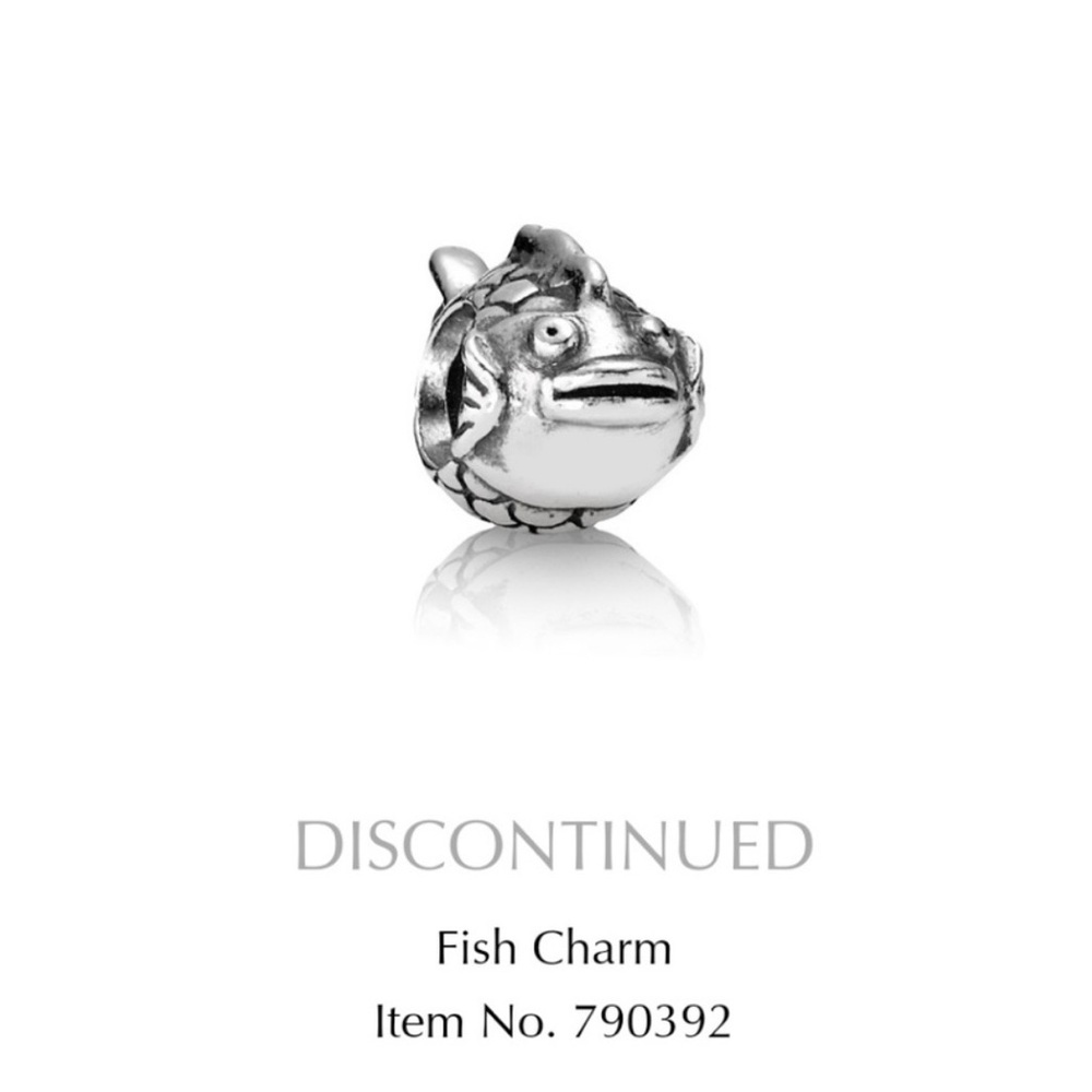 Authentic Never Worn Pandora Charm Happy Fish